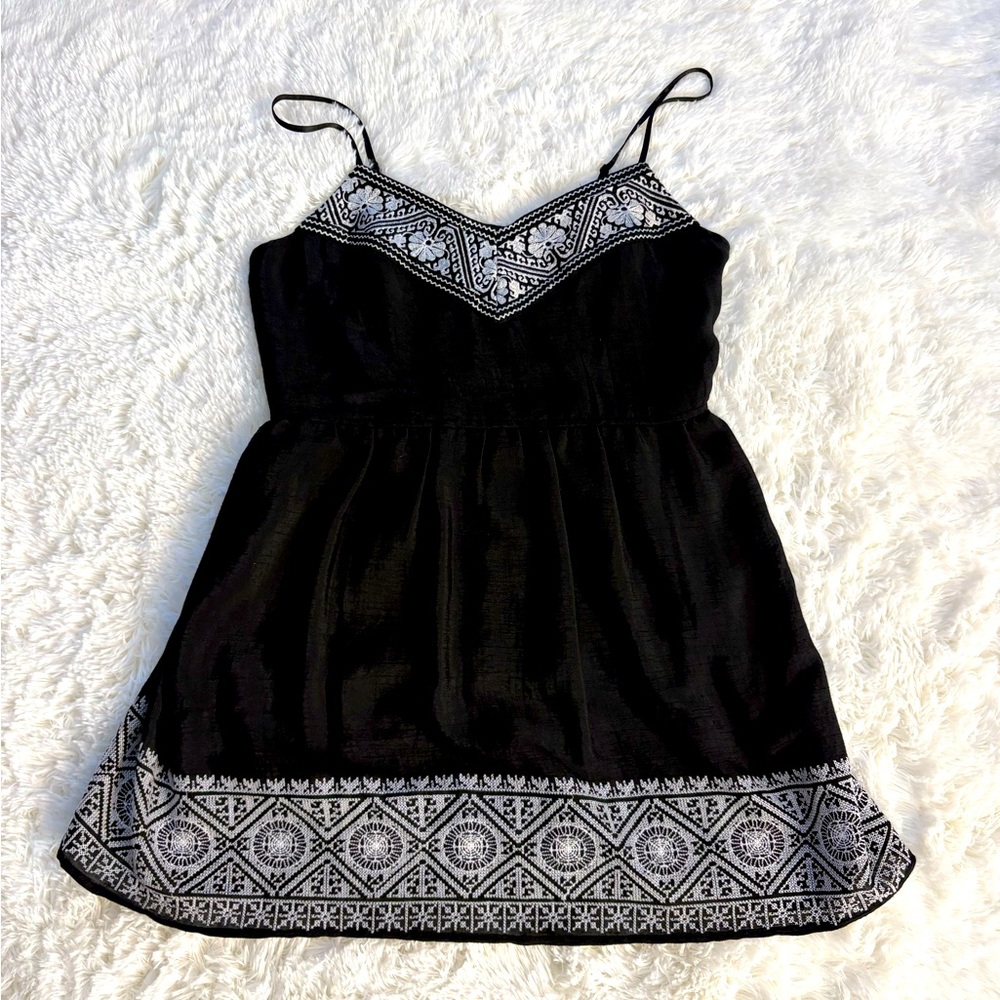 Cute Chic Black Dress Size Medium